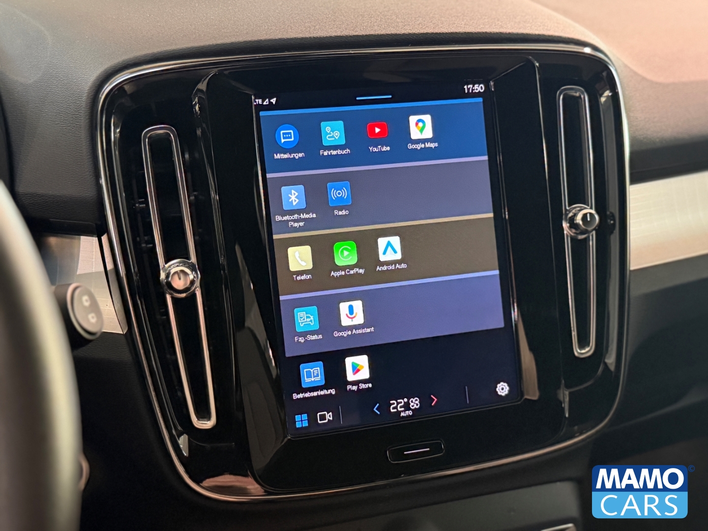 Fahrzeugabbildung Volvo XC40 B3 Core APPLE/ACC/BLIS/360°/GOOGLE