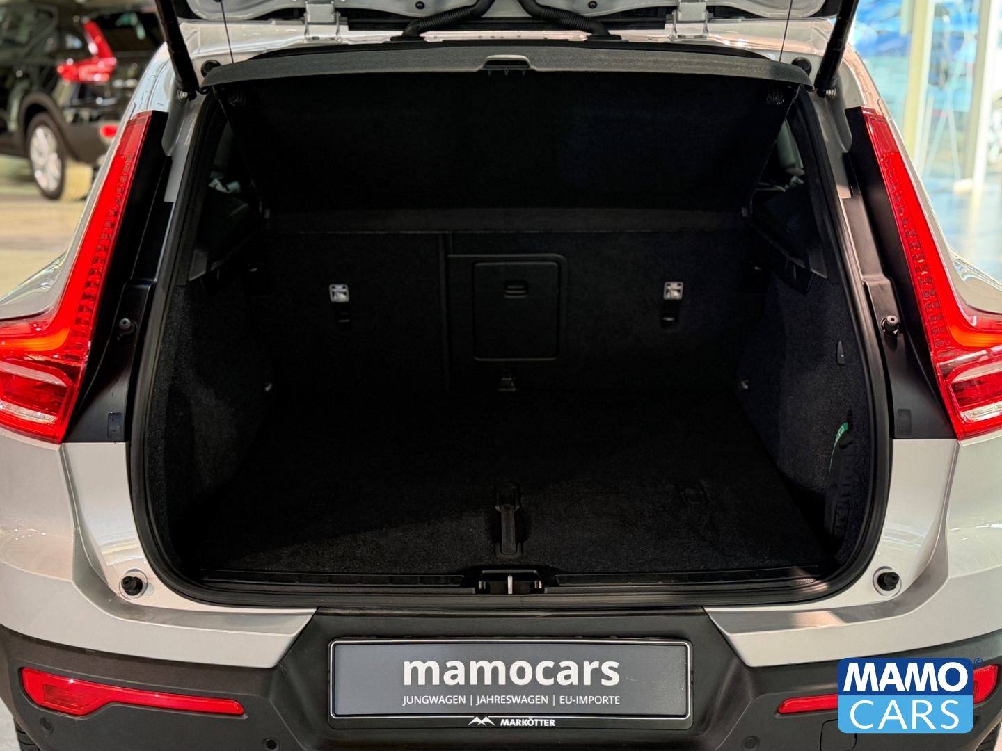 Fahrzeugabbildung Volvo XC40 B3 Core APPLE/ACC/BLIS/360°/GOOGLE