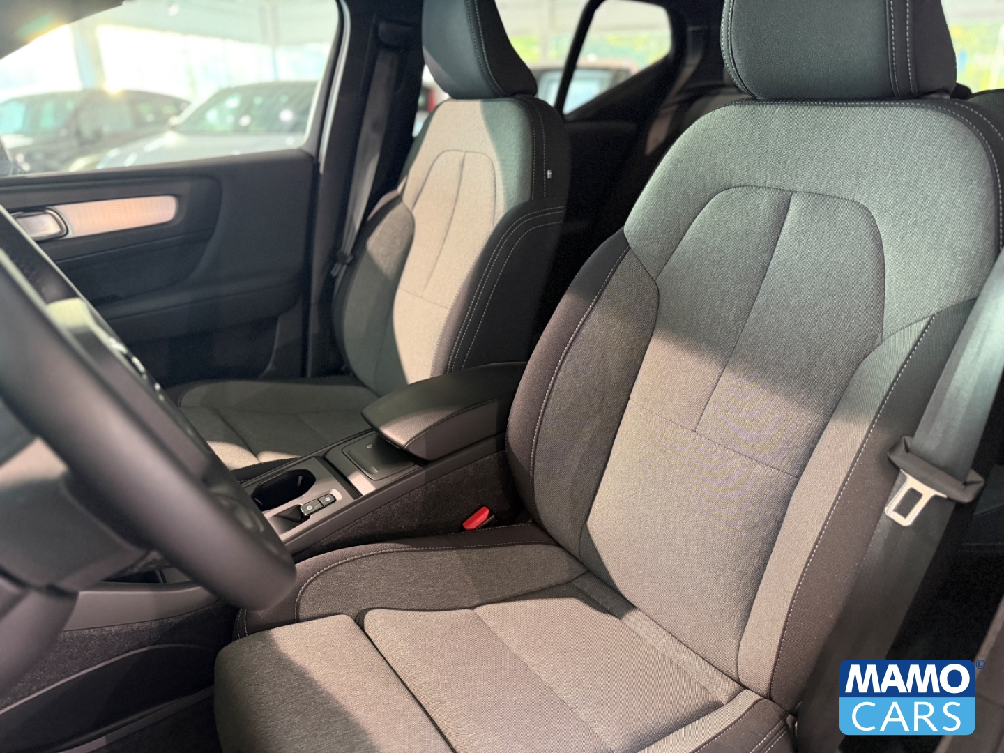 Fahrzeugabbildung Volvo XC40 B3 Core APPLE/ACC/BLIS/360°/GOOGLE