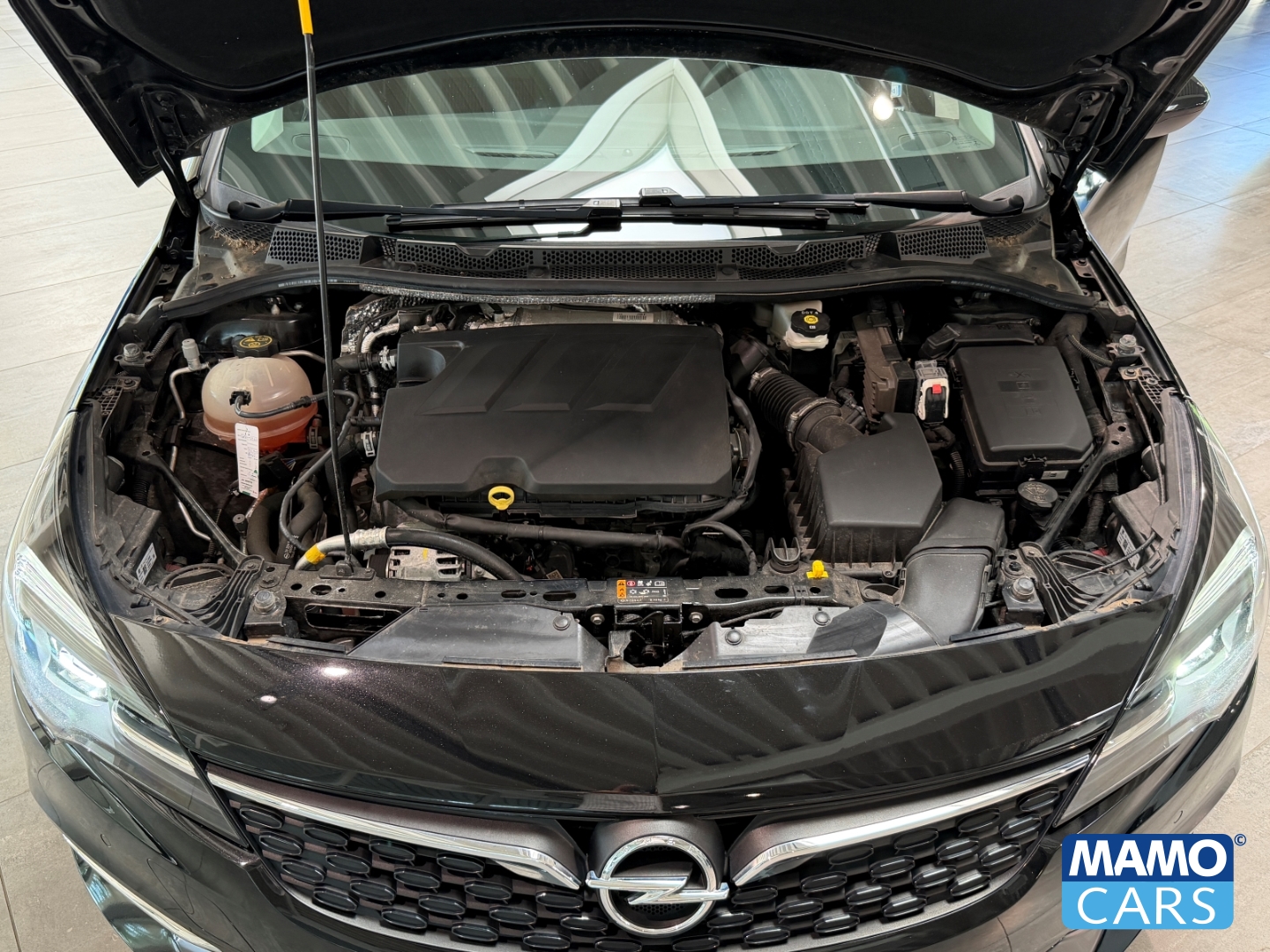 Fahrzeugabbildung Opel Astra K ST Elegance BLIS/CAM/SHZ/LHZ/NAVI/PDC