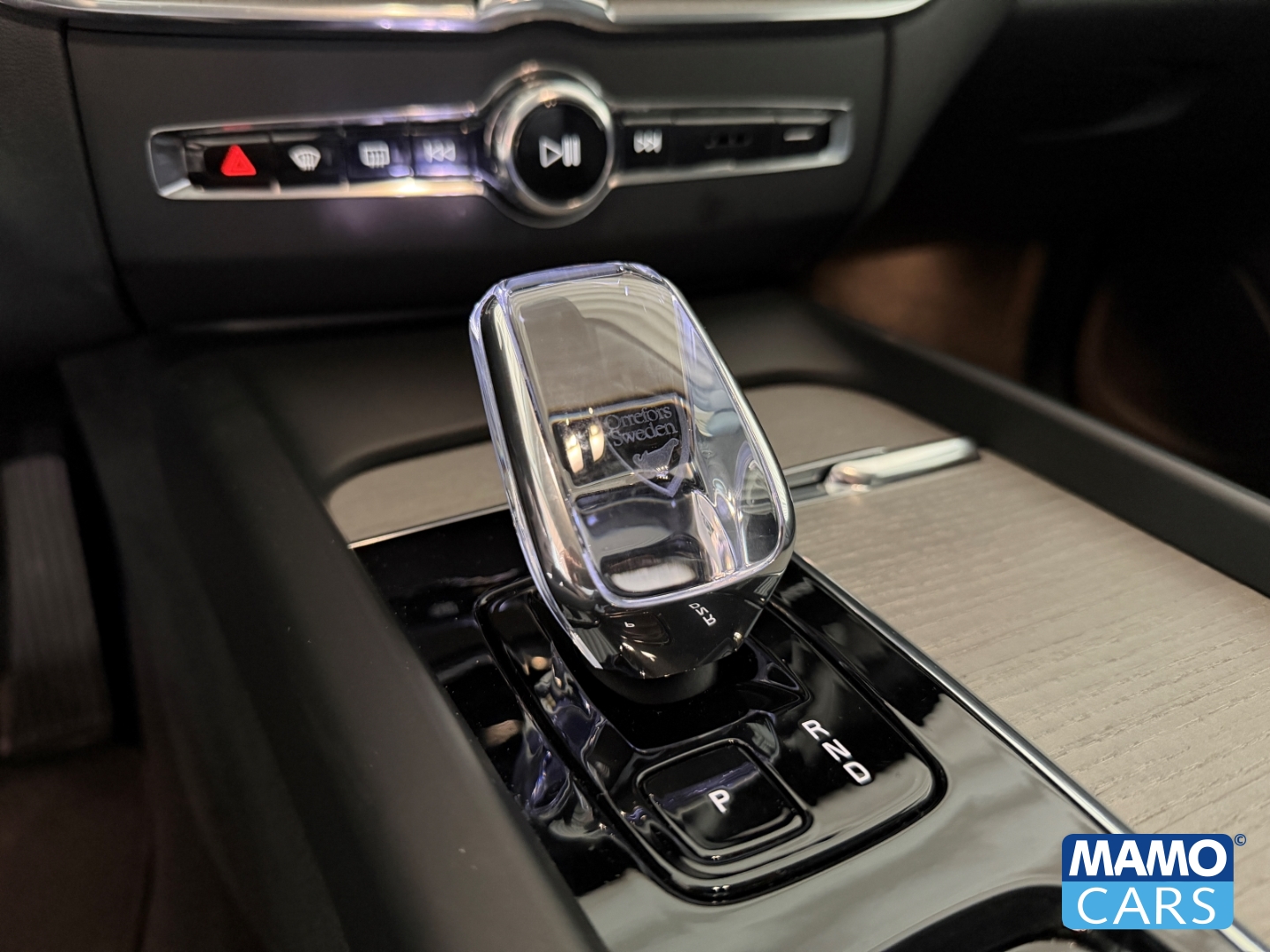 Fahrzeugabbildung Volvo XC60 B5 Plus Dark 0,99%Finanz. ACC/BLIS/HUD/360°