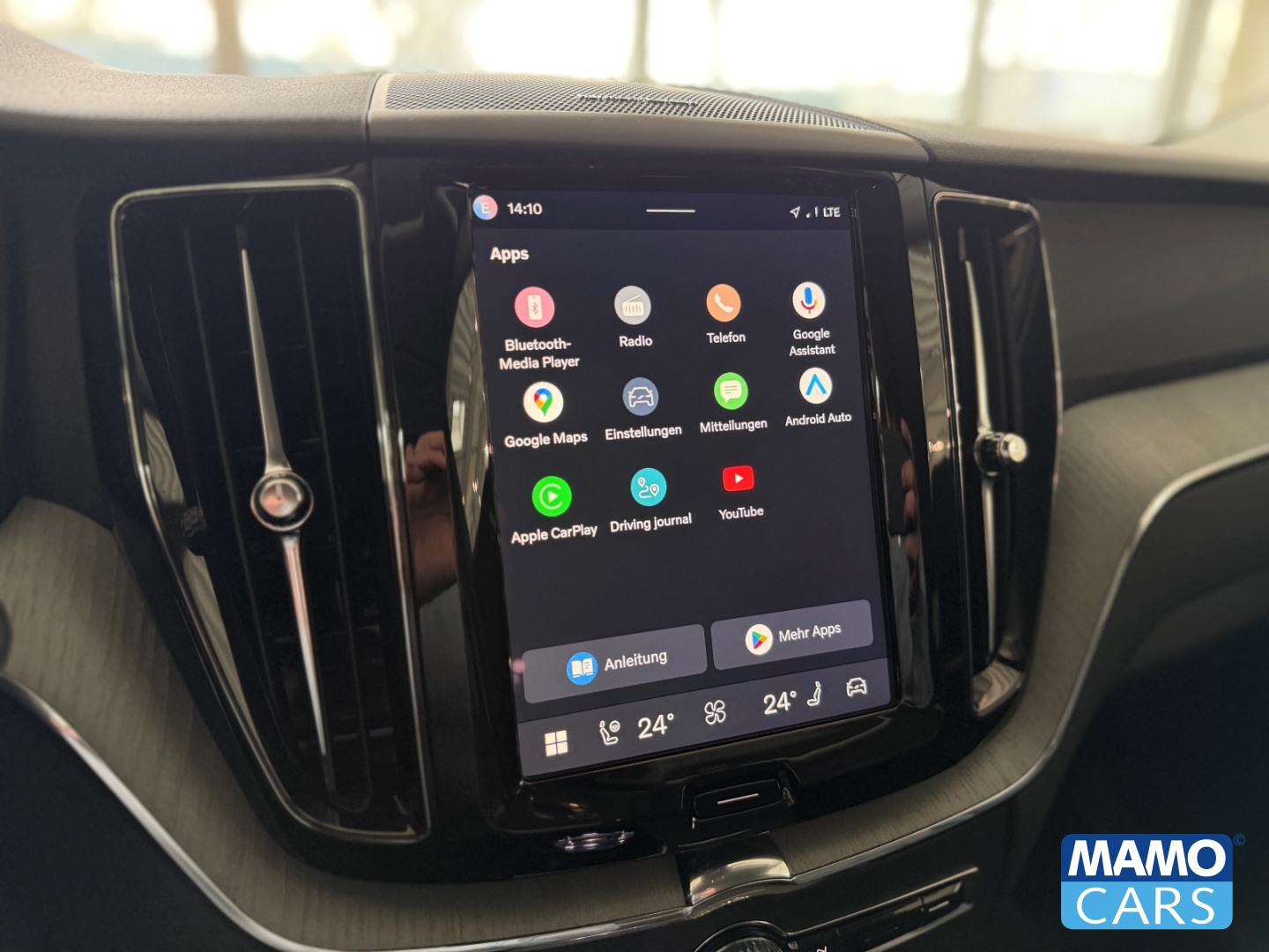 Fahrzeugabbildung Volvo XC60 B5 Plus Dark 0,99%Finanz. ACC/BLIS/HUD/360°