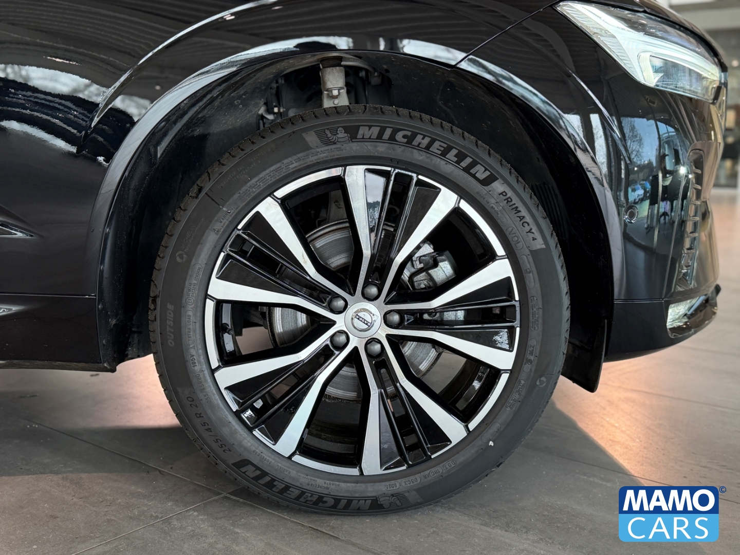 Fahrzeugabbildung Volvo XC60 B5 Plus Dark 0,99%Finanz. ACC/BLIS/HUD/360°