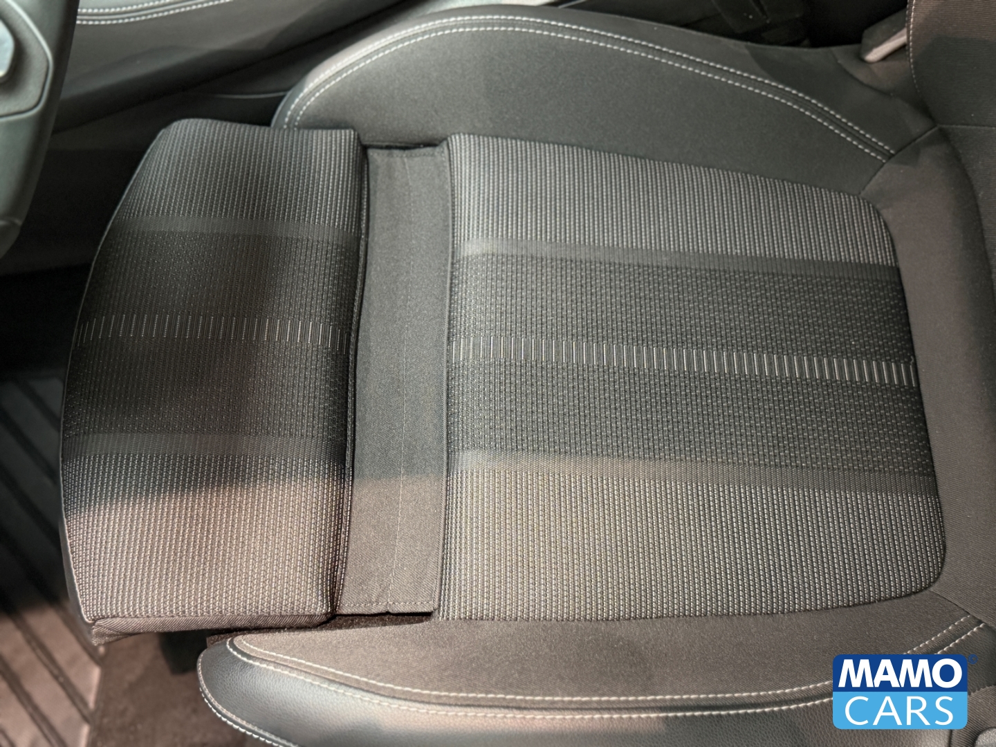 Fahrzeugabbildung Opel Grandland 1.5 GS Line PDC/KLIMA/NAVI/APPLE