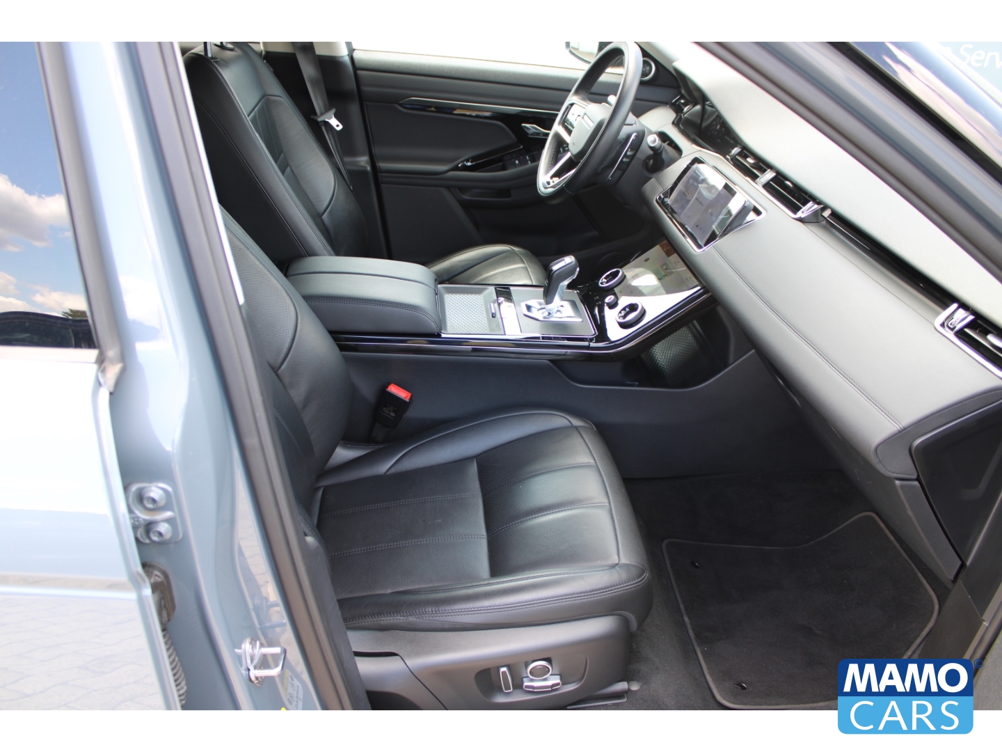 Fahrzeugabbildung Land Rover Range Rover Evoque P300e R-Dynamic SE/AHK/Winterpaket/Meridian Sound