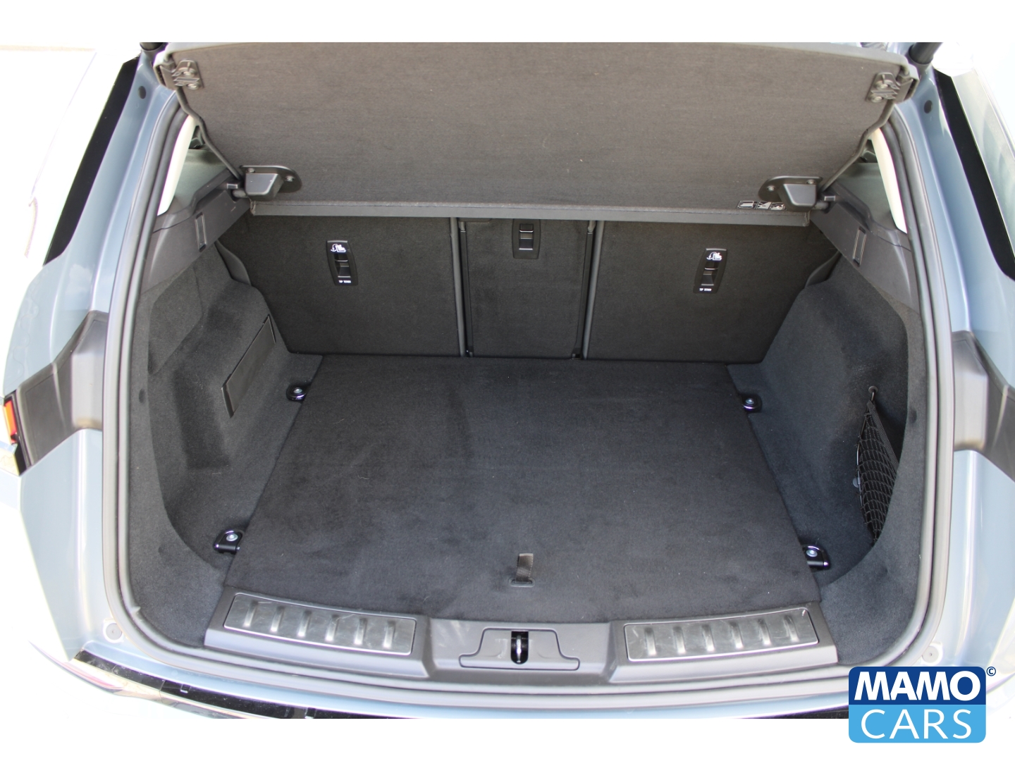 Fahrzeugabbildung Land Rover Range Rover Evoque P300e R-Dynamic SE/AHK/Winterpaket/Meridian Sound